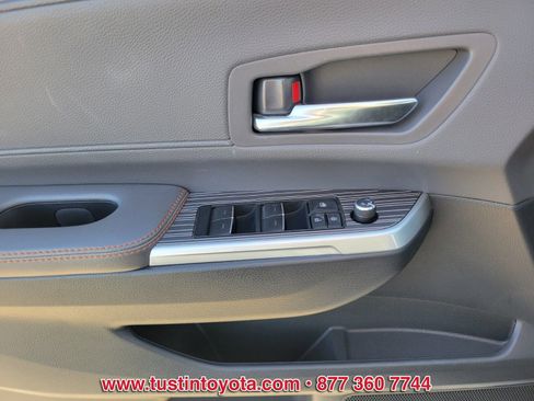 Certified 2023 Toyota Sienna XSE image 20