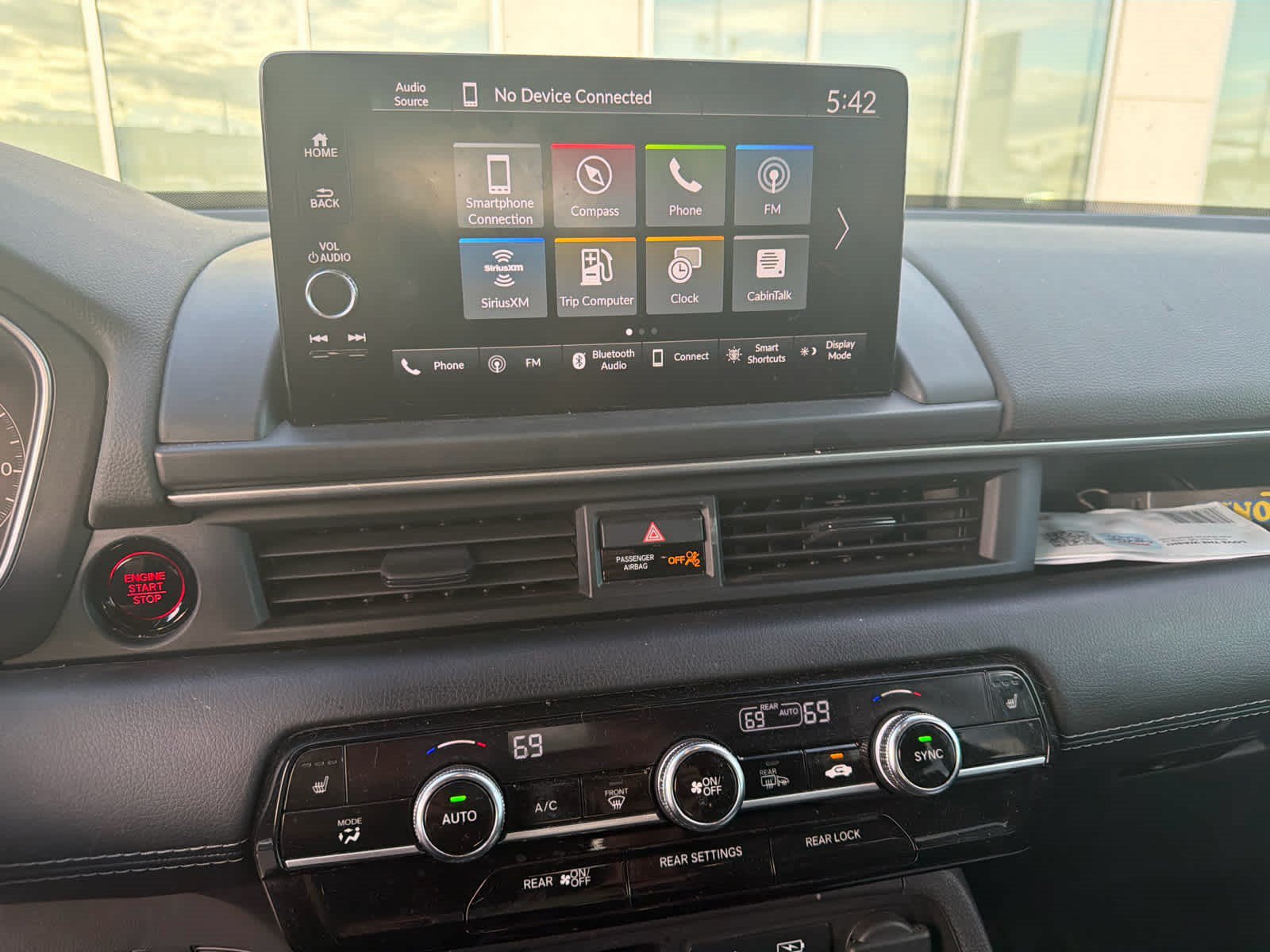 Used 2025 Honda Pilot EX-L image 10