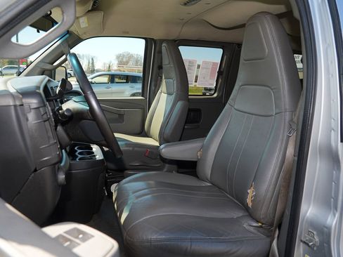 Used 2016 Chevrolet Express 2500 LS RWD image 19