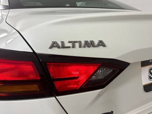 Used 2023 Nissan Altima 2.5 SV FWD image 27