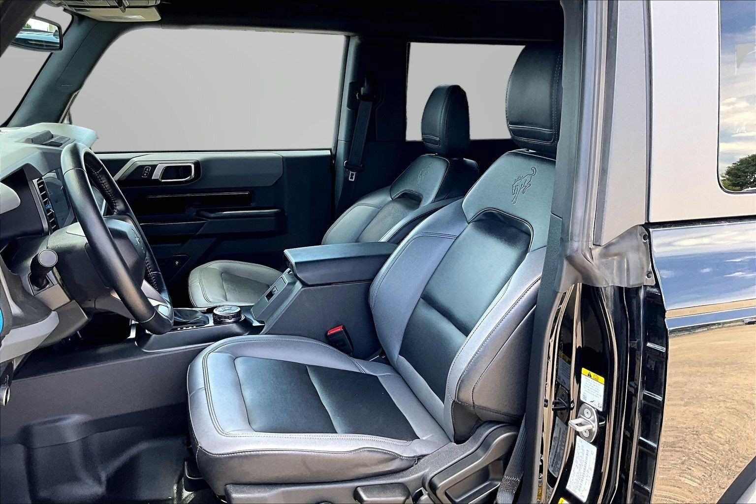 Used 2024 Ford Bronco Black Diamond AWD/4WD image 16