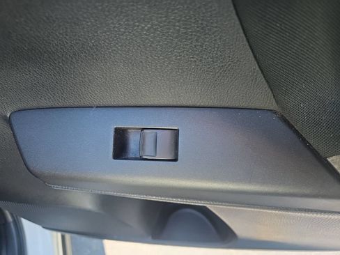 Used 2018 Toyota RAV4 LE w/ All Weather Liner Package FWD image 29