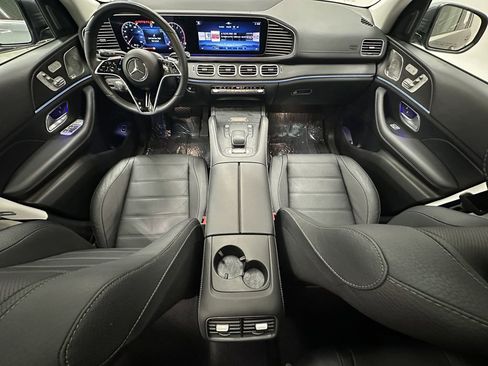 Certified 2024 Mercedes-Benz GLS 450 4MATIC image 28