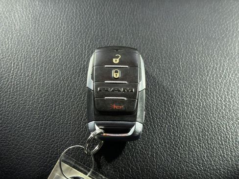 Used 2023 RAM 1500 Big Horn AWD/4WD image 34