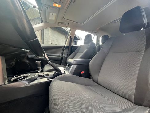 Used 2018 Toyota RAV4 XLE AWD/4WD image 24