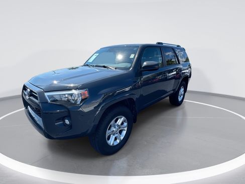 Used 2024 Toyota 4Runner SR5 AWD/4WD image 8
