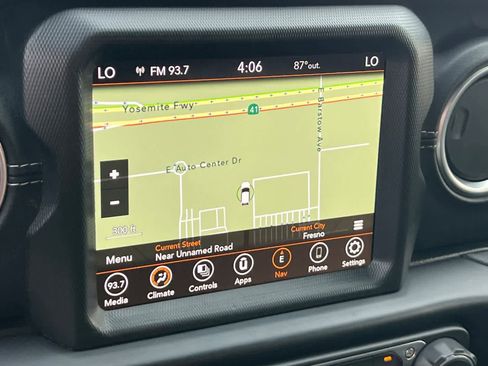 Used 2022 Jeep Gladiator Overland w/ Popular Equipment Package image 20