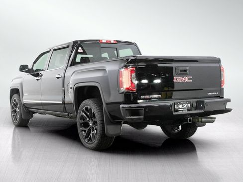 Used 2018 GMC Sierra 1500 Denali w/ Denali Ultimate Package AWD/4WD image 3