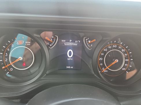 Used 2026 Jeep Wrangler Sport AWD/4WD image 22