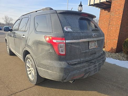 Used 2014 Ford Explorer XLT w/ Equipment Group 202A image 5