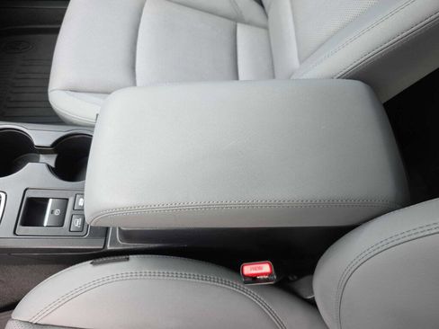 Used 2018 Subaru Outback 2.5i Limited image 13