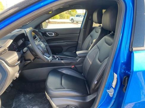 New 2026 Jeep Compass Limited image 10