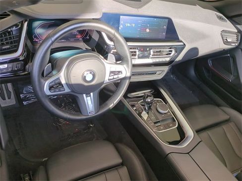 Used 2025 BMW Z4 sDrive30i image 13