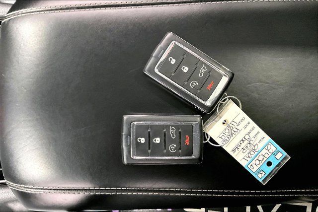 Used 2021 Jeep Grand Cherokee L Overland w/ Advanced Protech Group III AWD/4WD image 45