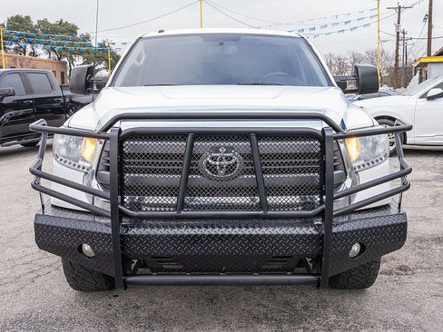 Used 2015 Toyota Tundra SR5 w/ SR5 Upgrade Package image 2