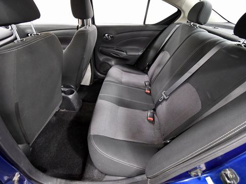 Used 2018 Nissan Versa SV image 14