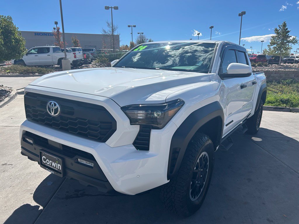 Used 2024 Toyota Tacoma TRD Off-Road w/ TRD Off Road Upgrade Package AWD/4WD image 3