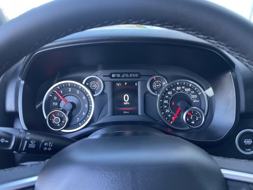 New 2026 RAM 1500 Big Horn AWD/4WD image 32