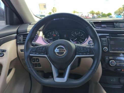 Certified 2019 Nissan Rogue SV FWD image 26