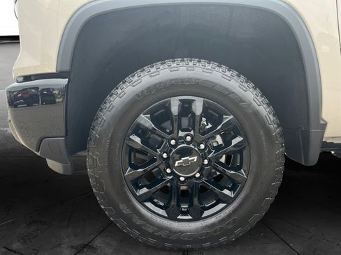 New 2026 Chevrolet Silverado 2500 Custom w/ Custom Value Package AWD/4WD image 14