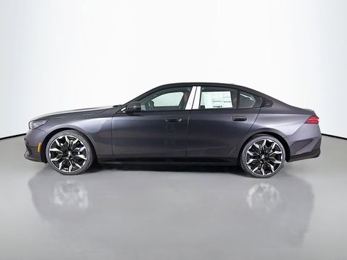 New 2026 BMW 530i RWD image 4