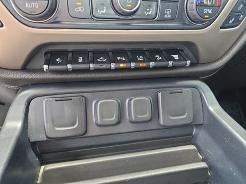 Certified 2017 GMC Sierra 2500 Denali w/ Duramax Plus Package AWD/4WD image 22