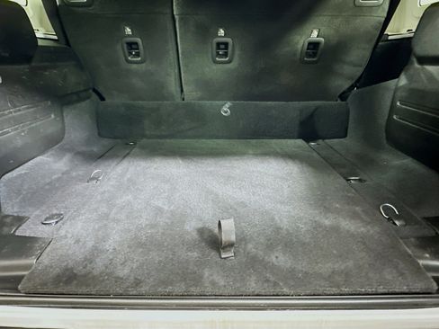 Used 2024 Jeep Wrangler Willys image 27