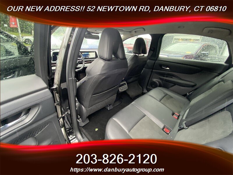 Used 2025 Nissan Ariya AWD image 22