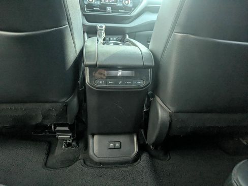 Used 2021 Toyota Highlander XSE FWD image 15