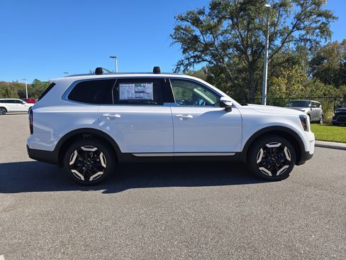 New 2025 Kia Telluride EX w/ EX Captain's Chair Package image 9