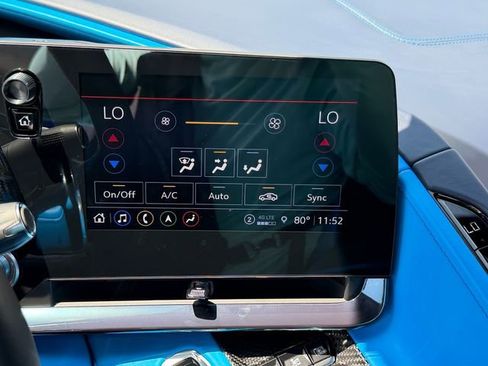 Used 2023 Chevrolet Corvette Stingray Premium Conv w/ Z51 Performance Package RWD image 22