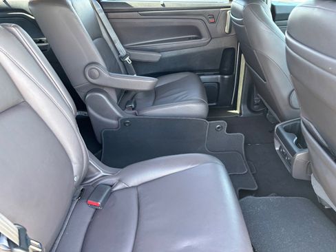 Used 2019 Honda Odyssey Touring image 17