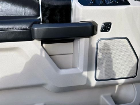 Used 2020 Ford F350 Limited w/ FX4 Off-Road Package image 22