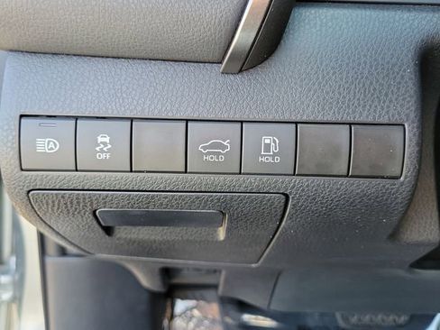 Used 2021 Toyota Camry SE image 20