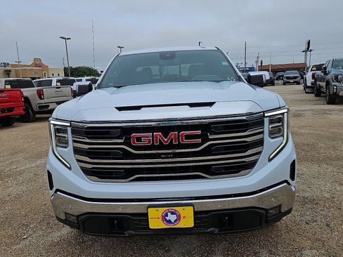 New 2026 GMC Sierra 1500 SLT w/ SLT Premium Plus Package AWD/4WD image 8