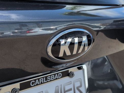 Certified 2021 Kia Sorento S FWD image 32