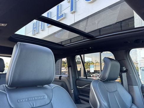 New 2025 Jeep Grand Cherokee Overland w/ Adv Protech Group III image 21