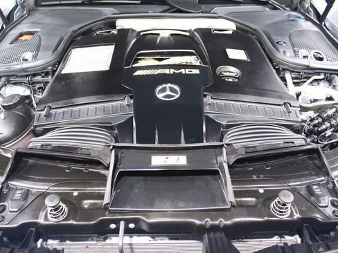 Used 2023 Mercedes-Benz AMG GT 63 image 31