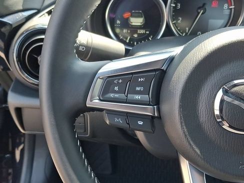 Used 2025 MAZDA MX-5 Miata Club w/ Weather Package RWD image 23