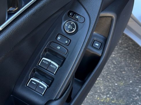 Used 2019 Honda Accord LX image 28