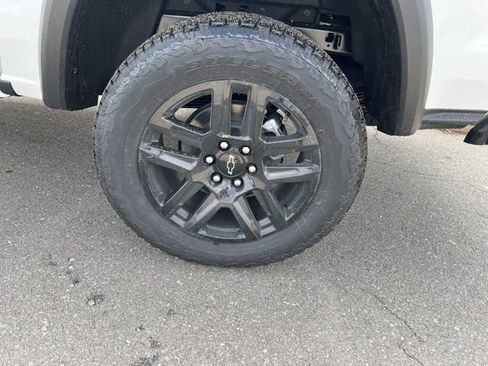 New 2025 Chevrolet Colorado Trail Boss w/ Midnight Edition image 7