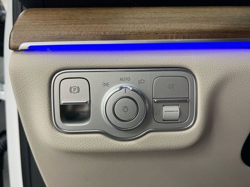Used 2025 Mercedes-Benz GLS 450 4MATIC image 19