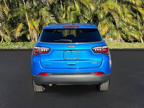 Used 2024 Jeep Compass Latitude image 6