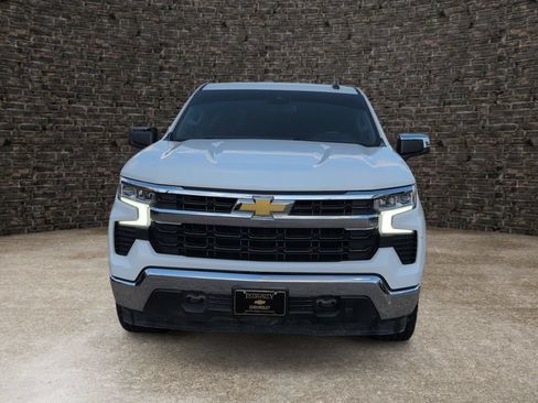 Used 2025 Chevrolet Silverado 1500 LT AWD/4WD image 5