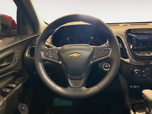 Used 2024 Chevrolet Equinox Premier image 13