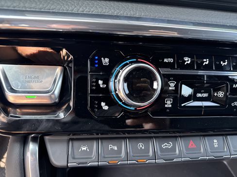 New 2025 GMC Sierra 1500 Denali image 28