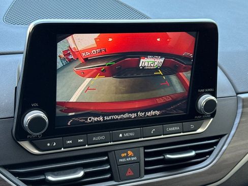 Certified 2025 Nissan Altima 2.5 SV FWD image 21