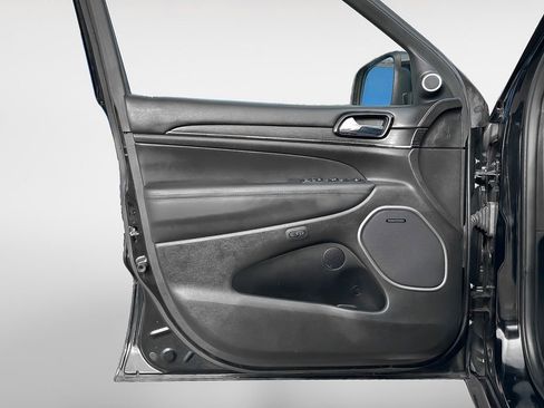 Used 2019 Jeep Grand Cherokee High Altitude image 14