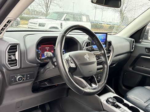 Used 2021 Ford Bronco Sport Outer Banks w/ Outer Banks Package (96D) image 10