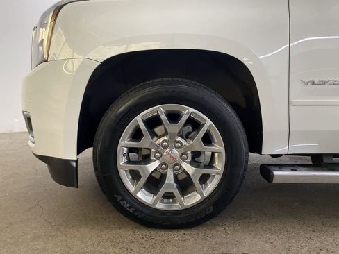 Used 2016 GMC Yukon SLT w/ Open Road Package image 11